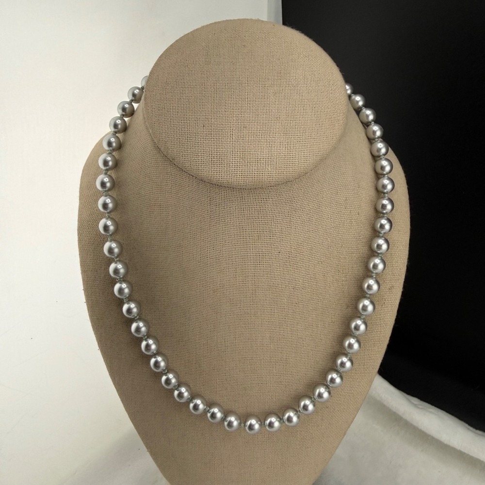 Vintage Beaded Glass Faux Pearl Necklace Gray 19”